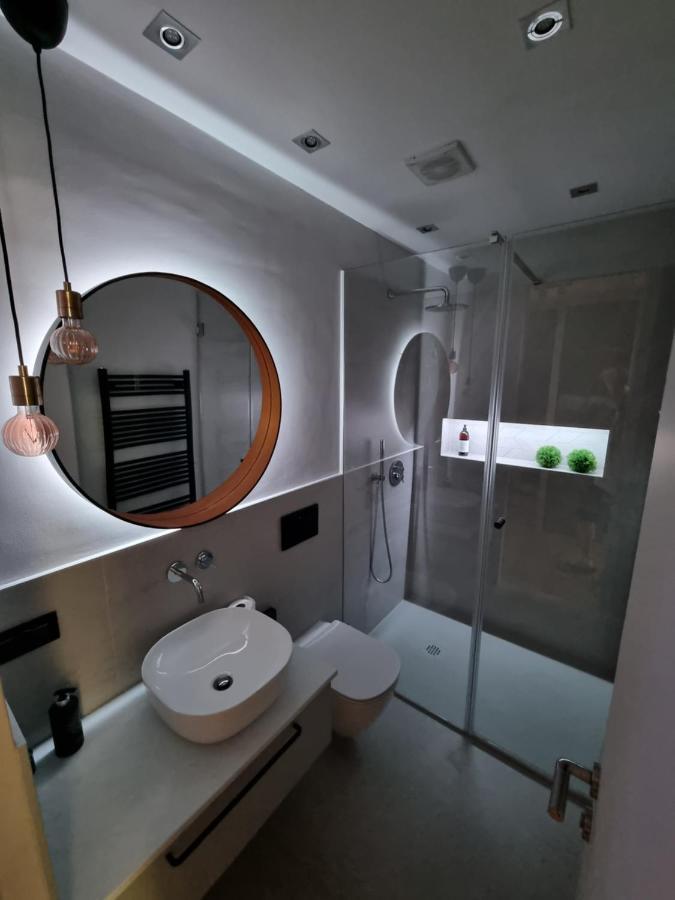 Arena Design Apartments With Free Private Parking And With A Terrace Pula Ngoại thất bức ảnh