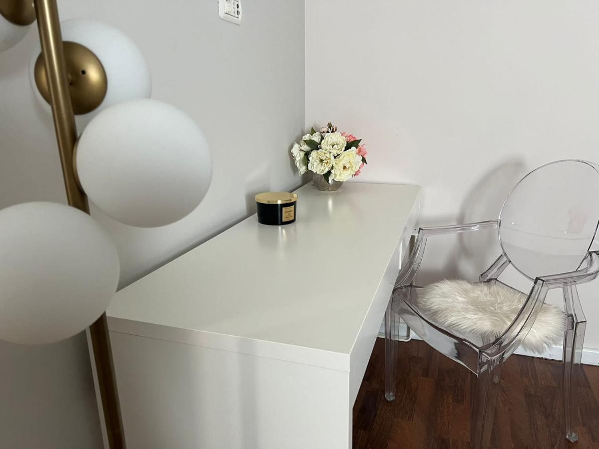 Arena Design Apartments With Free Private Parking And With A Terrace Pula Ngoại thất bức ảnh