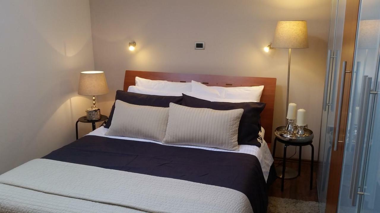 Arena Design Apartments With Free Private Parking And With A Terrace Pula Ngoại thất bức ảnh