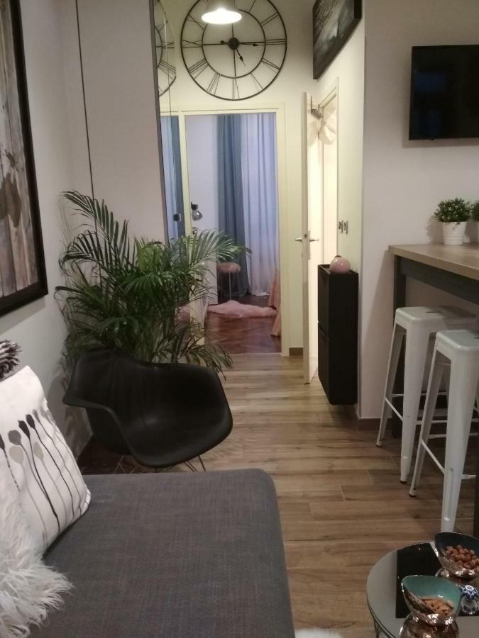 Arena Design Apartments With Free Private Parking And With A Terrace Pula Ngoại thất bức ảnh